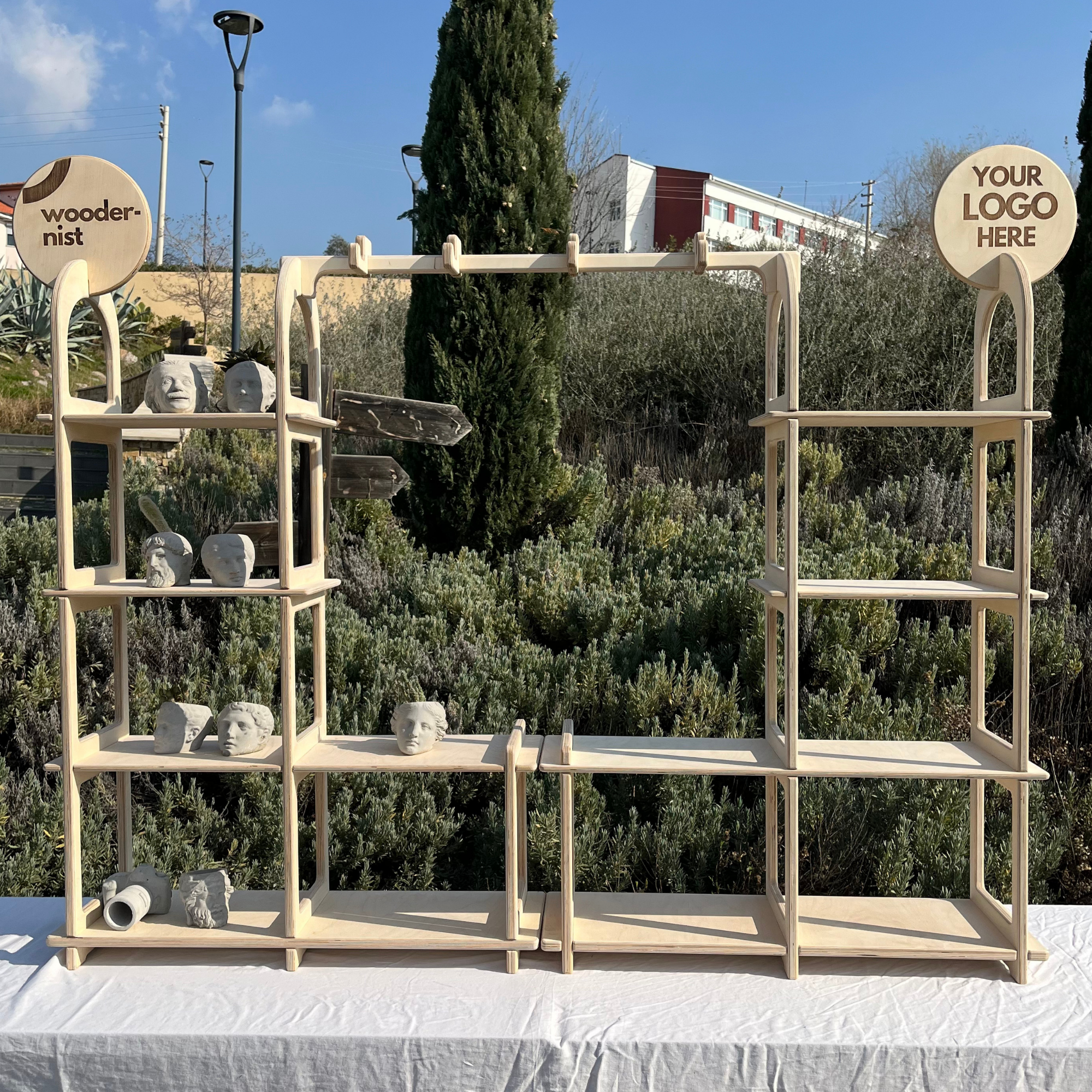 Framely Portatif Ahşap Masaüstü Ürün Teşhir Standı – Pop-Up Market Kasa & Satış Standı