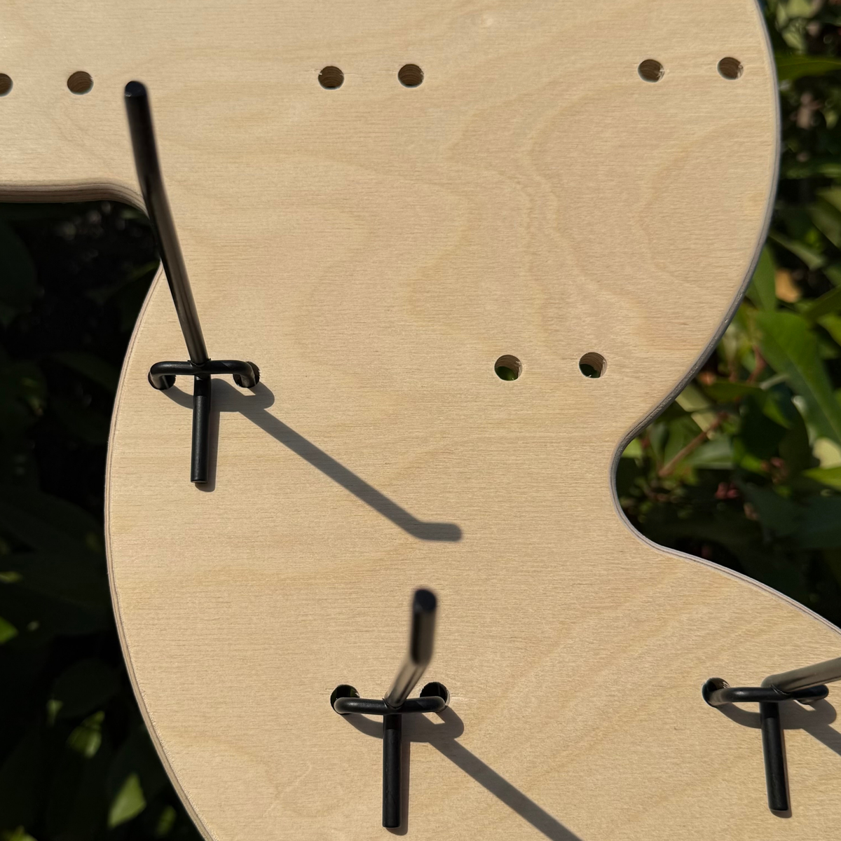 Bergmy Pegboard Masaüstü Ürün Teşhir Standı + Metal Askılar