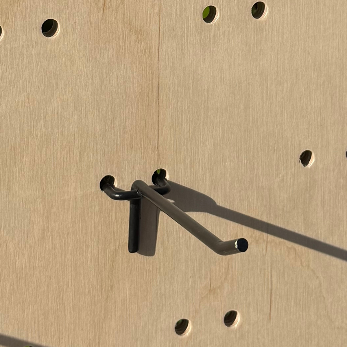 Lovely Pegboard Masaüstü Ürün Teşhir Standı + Metal Askılar