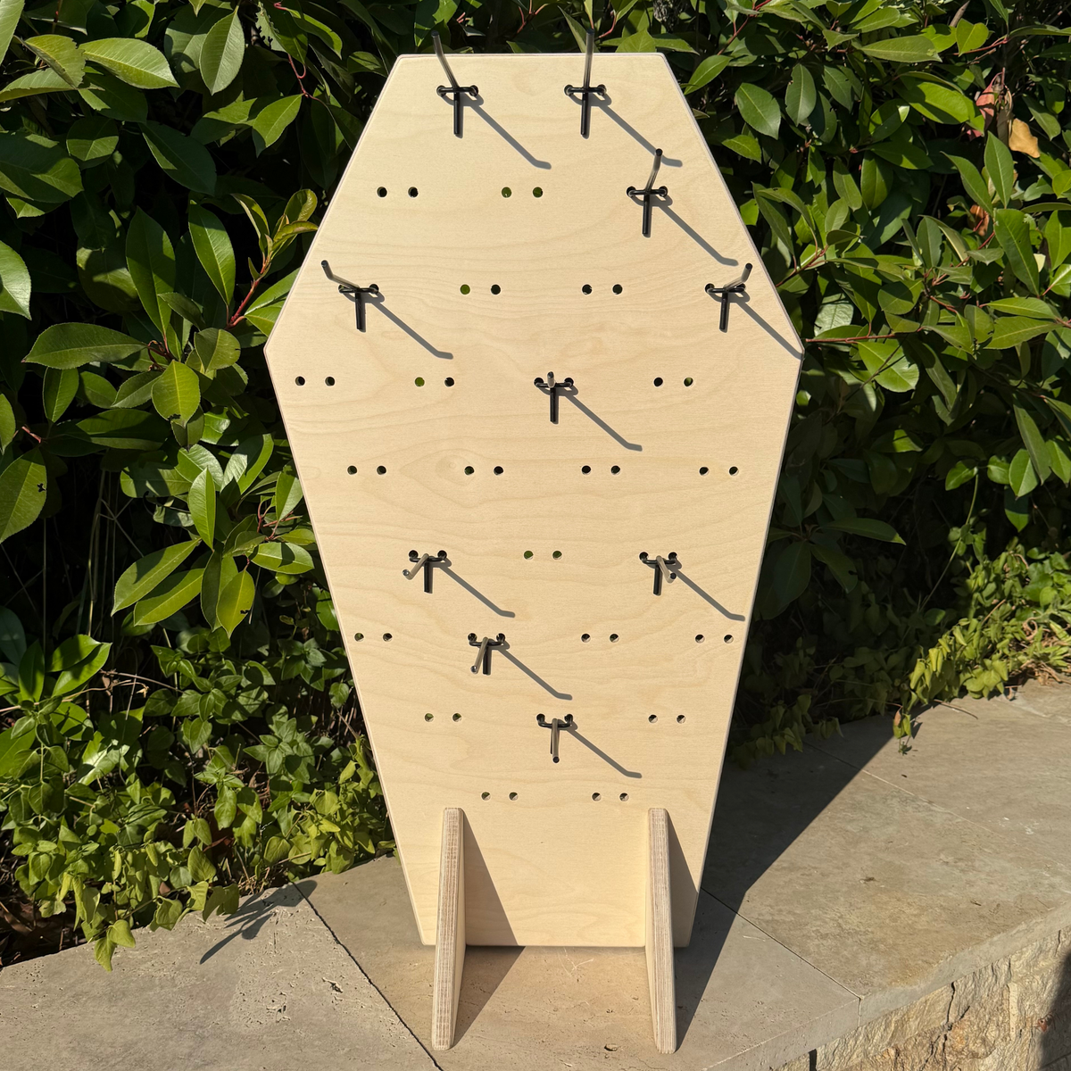 Coffin Pegboard Masaüstü Ürün Teşhir Standı + Metal Askılar